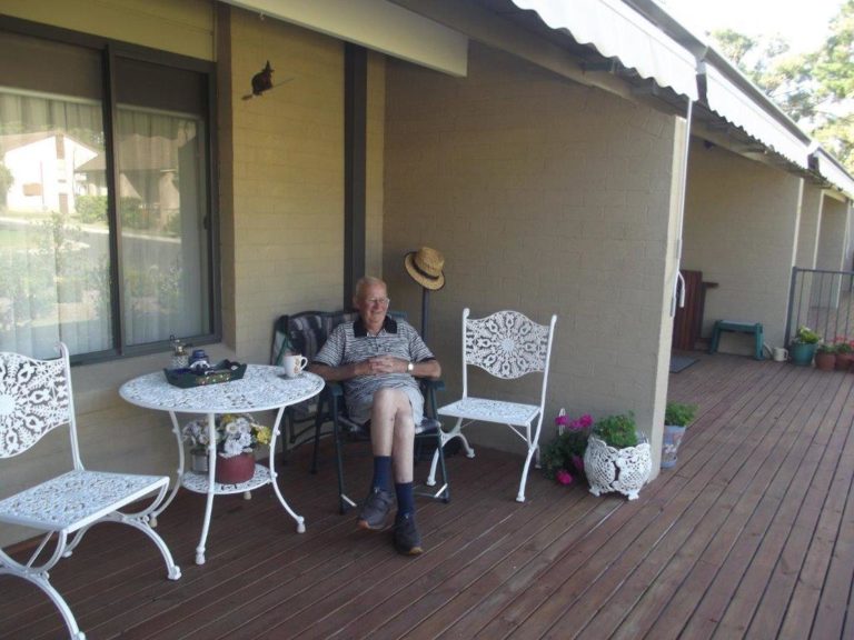 Relaxed-living-at-Taara-Gardens-768x576 | RSL LifeCare - provide care and service to war veterans, retirement villages and accommodation, aged care services and assisted living
