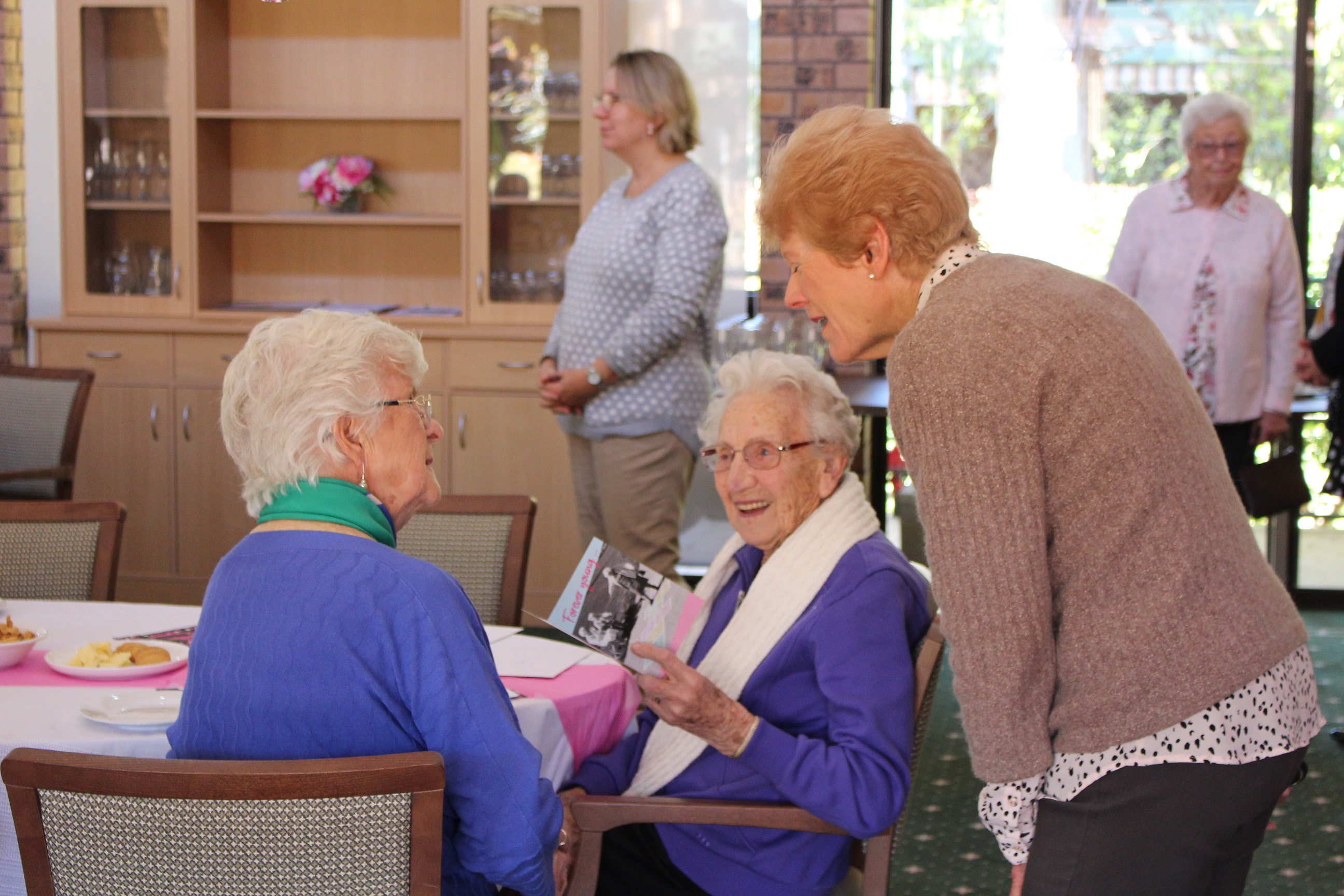 Doris-at-her-party | RSL LifeCare - provide care and service to war veterans, retirement villages and accommodation, aged care services and assisted living